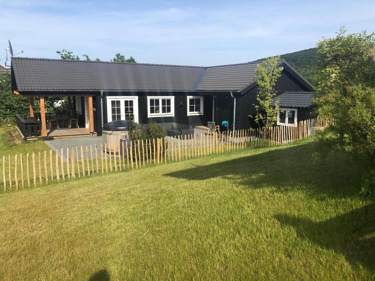 Kustelberg Lodges Медебах Екстериор снимка