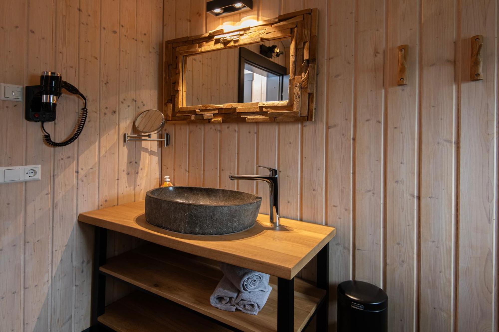 Kustelberg Lodges Медебах Екстериор снимка